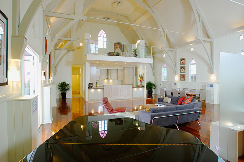 Illustration for article titled Beautiful Churches That Have Been Converted into Secular Buildings